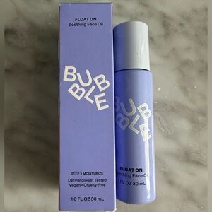 Bubble Float On Face Oil